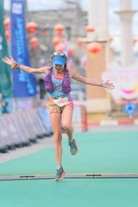 BIB: 5030
                            <button type="button" onclick="openModal(21762837)" class="btn btn-primary btn-sm float-right btn-popup" data-toggle="modal" data-target=".modal-high-quality">
                        <i class="fas fa-shopping-cart"></i> Add to Cart
                    </button>
                                            <button type="button" onclick="isThisMe(21762837, true)" class="btn btn-success btn-sm float-right btn-popup btn-isme hidden" data-toggle="tooltip" data-placement="bottom" title="นี่คือรูปของคุณใช่ไหม คลิกที่นี่เพื่อเอาเข้าอัลบั้ม">
                        <i class="fas fa-plus"></i> Add to album
                    </button>
                    <button type="button" onclick="isThisMe(21762837, false)" class="btn btn-warning btn-sm float-right btn-popup btn-isnotme hidden">
                        <i class="fas fa-ban"></i> Remove from album
                    </button>